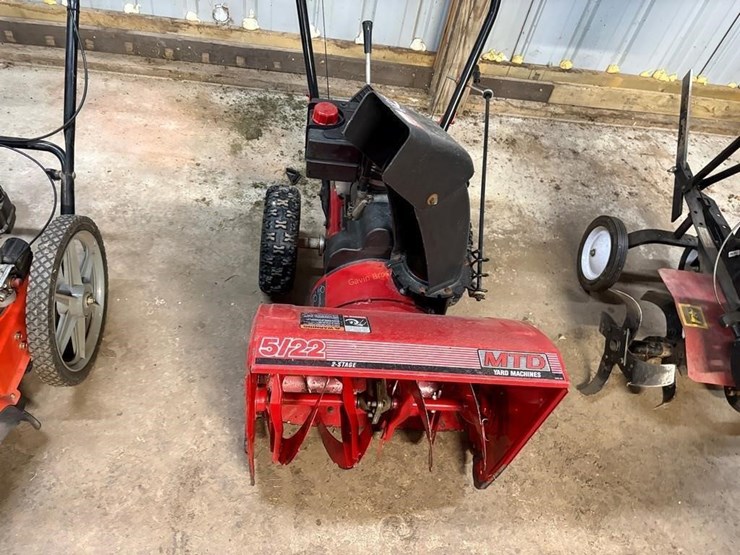 mtd-yard-machines-5/22-snowblower-image-2