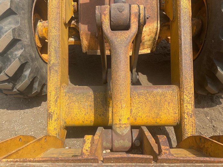 1980-john-deere-644-image-17