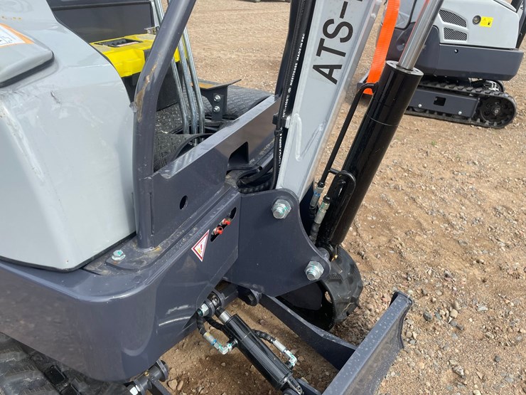 #2032-•-unused-2026-ats-mini-excavator-image-8