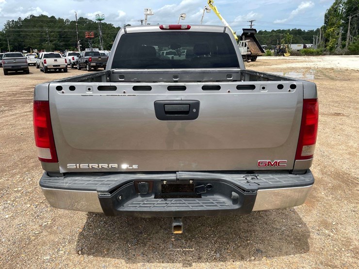 2013-gmc-sierra-1500-sle-image-6