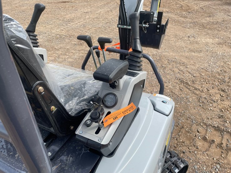 #2031-•-unused-2026-ats-mini-excavator-image-11