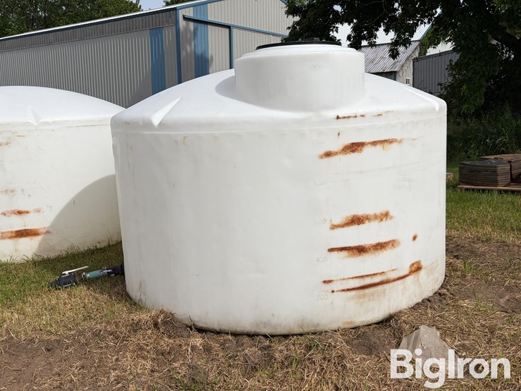 norwesco-1,300-gal-poly-tank-image-8