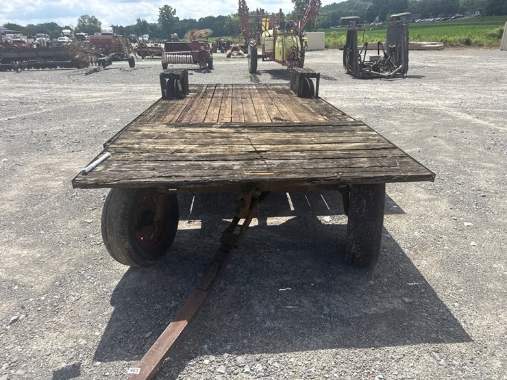 #942-•-pull-type-farm-wagon-image-2
