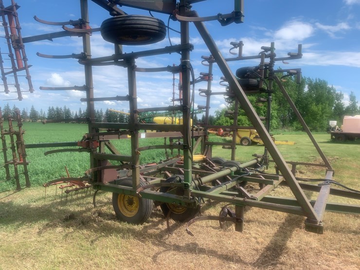 john-deere-110-image-4