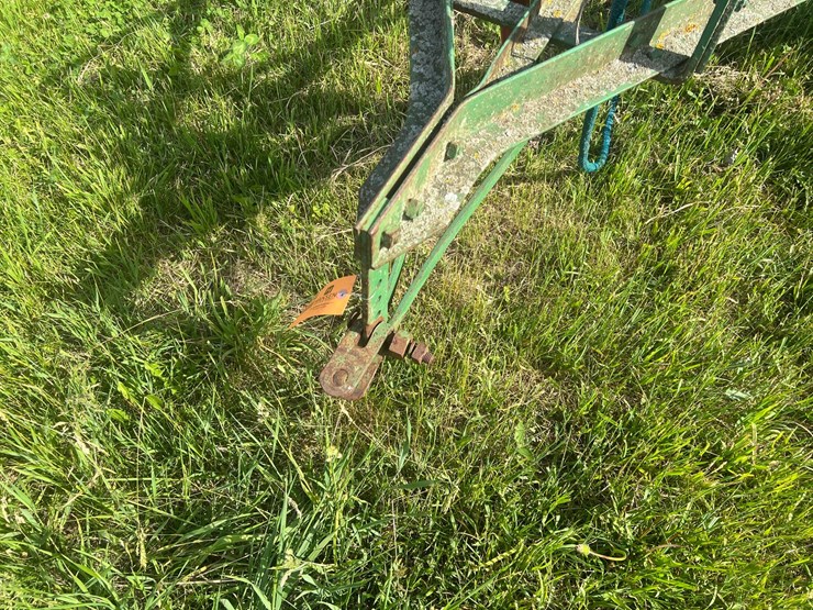 10-john-deere-10-image-6