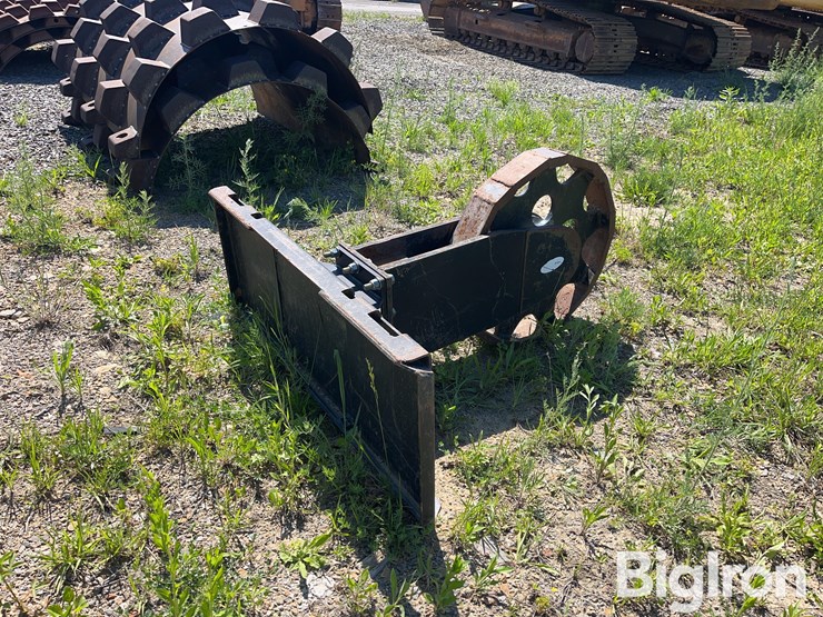 eterra-tc-04-trench-compactor-skid-steer-attachment-image-5