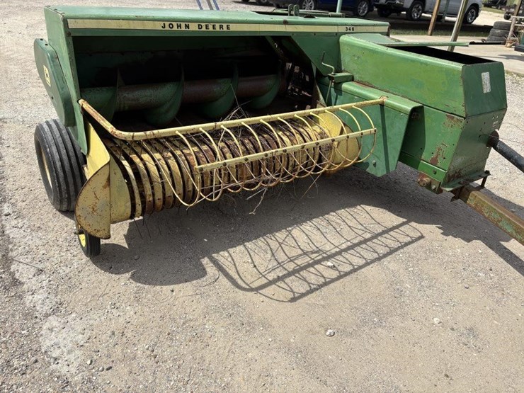 john-deere-346-image-2