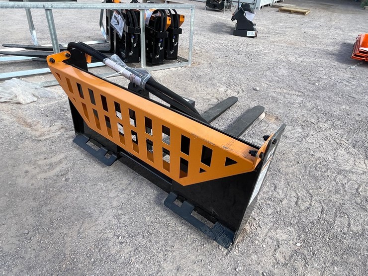 #2780-•-unused-2026-wolverine-adjustable-hydraulic-pallet-fork-attachments-image-7