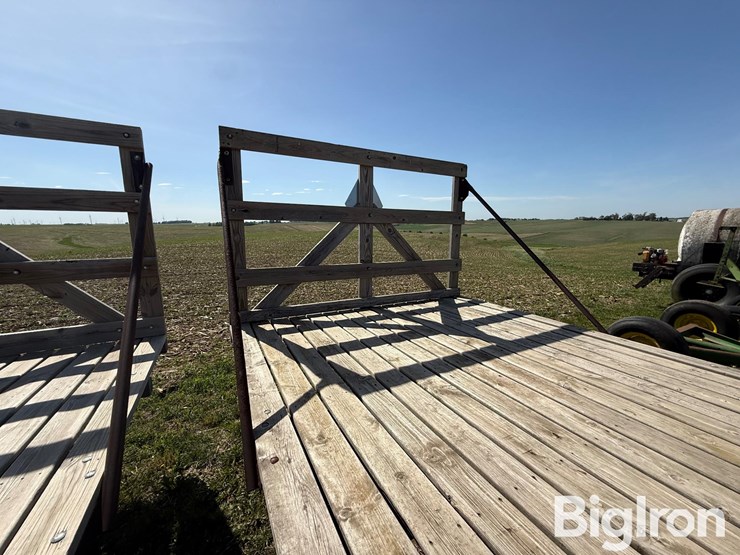 16'-hay-rack-on-westendorf-running-gear-image-9