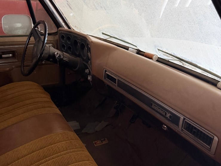 1979-￼chevy-5.7-diesel-half-ton-pickup,-2-wheel-drive,-needs-transmission-work,-shedded,-nice-shape-image-20