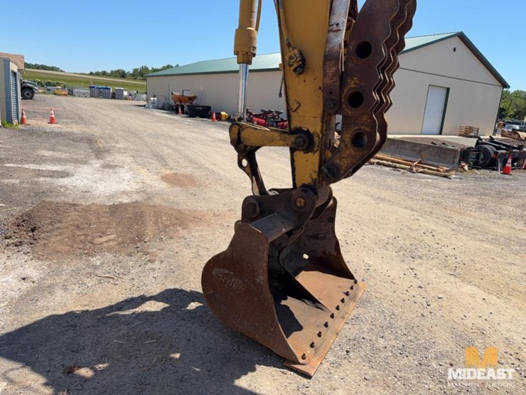 2003-caterpillar-m318c-image-10