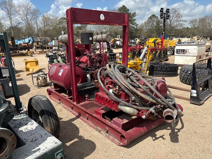 #2752-•-triplex-high-pressure-pump-image-4