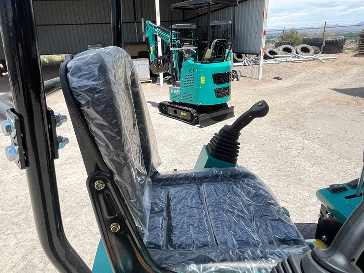 #2654-•-unused-cfg-mini-excavator-image-37