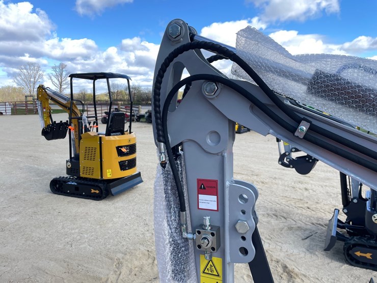 #1107-•-new-ats-me18-mini-excavator-image-22