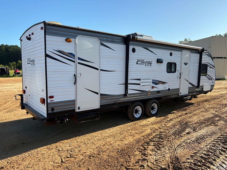 2018-forest-river-"salem-cruise-lite"-travel-trailer-image-3