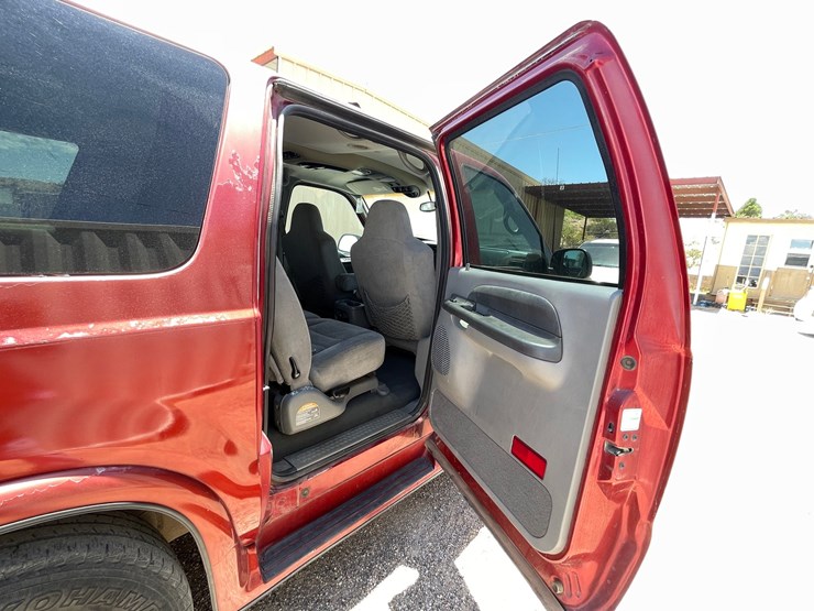 2002-ford-excursion-image-86
