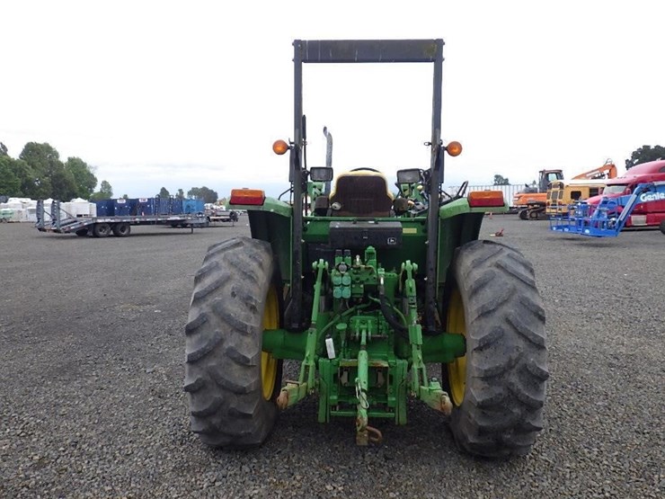 john-deere-210-image-6