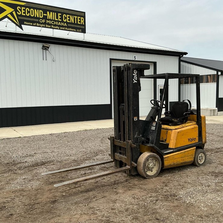 #1365 • 1999 Yale GLC040RGNUAQ088 Forklift