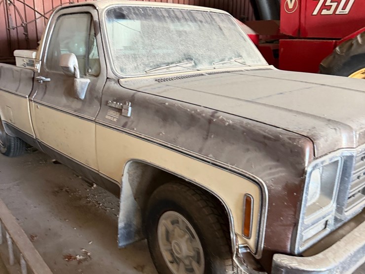 1979-￼chevy-5.7-diesel-half-ton-pickup,-2-wheel-drive,-needs-transmission-work,-shedded,-nice-shape-image-5