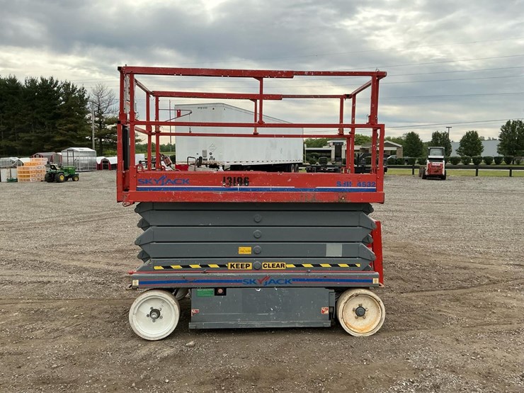 #1306-•-2006-skyjack-sj4632-scissor-lift-image-6
