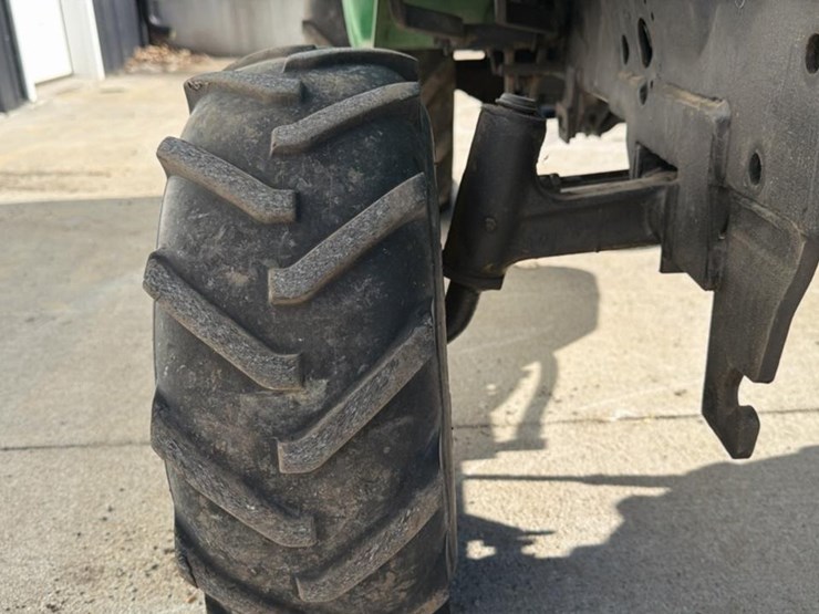 john-deere-318-image-16
