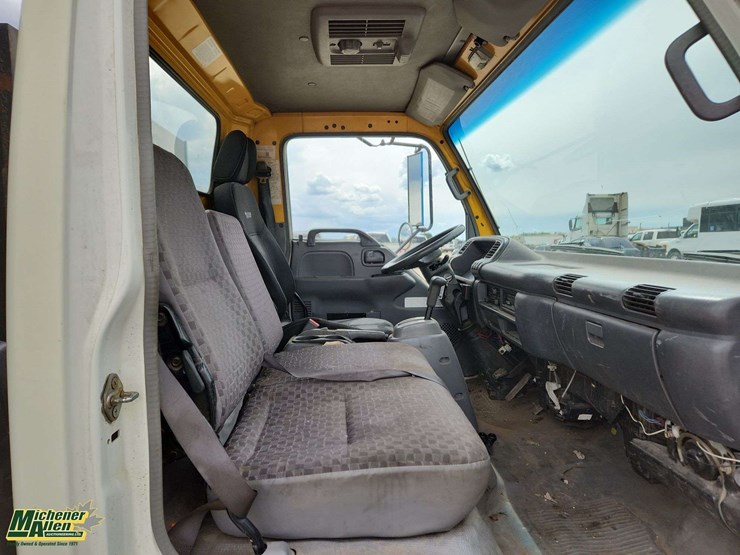 2007-gmc-w4500-image-13