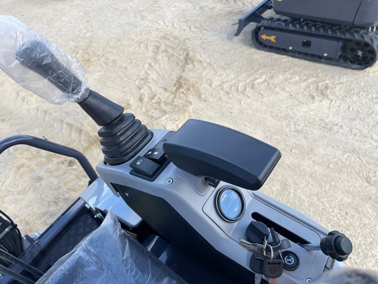 #1107-•-new-ats-me18-mini-excavator-image-7