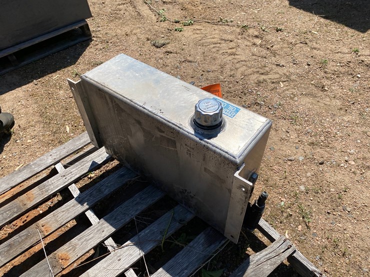 #7440-•-stainless-steel-hydraulic-tank-image-3