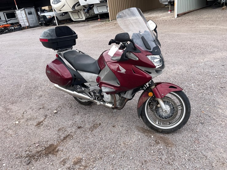 #213-•-2010-honda-touring-(has-a-nm-title)-image-2