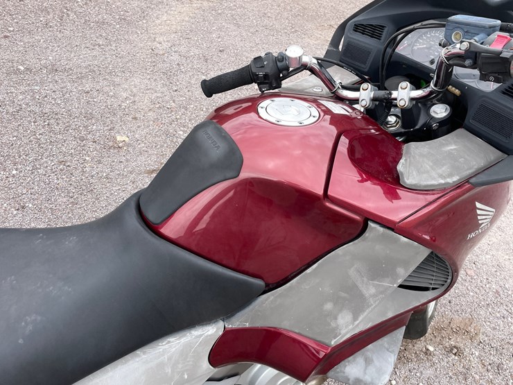 #213-•-2010-honda-touring-(has-a-nm-title)-image-26