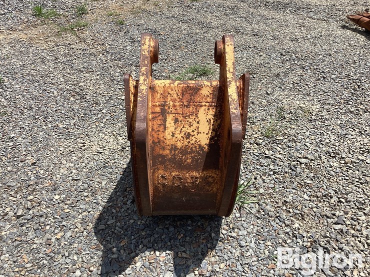17.5”-excavator-bucket-image-6
