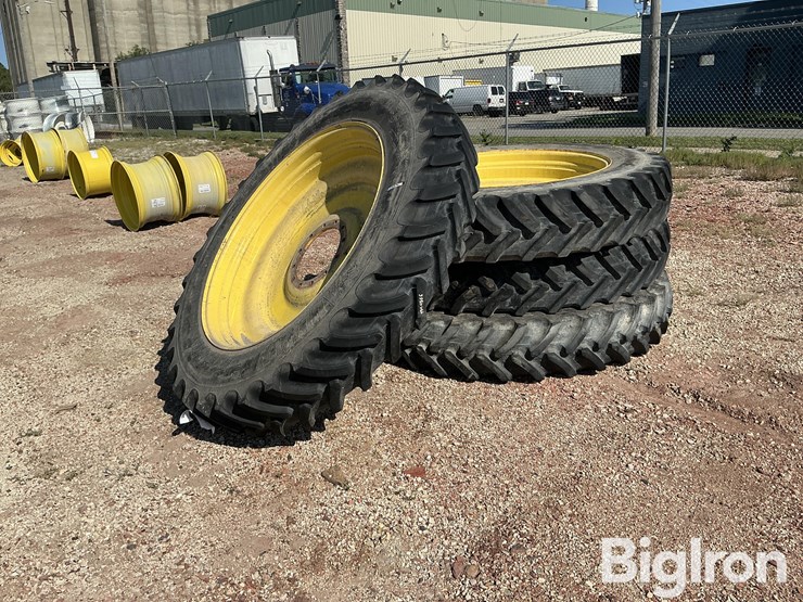 deere-tires-image-1