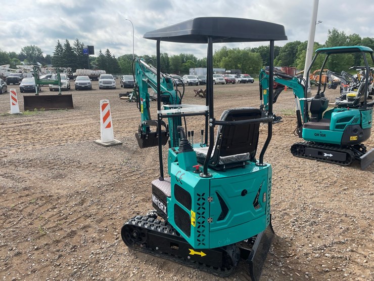 #2025-•-2026-cfg-mh13rx-mini-excavator-image-2