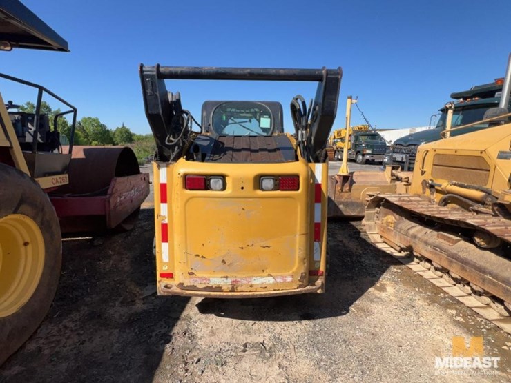 2011-caterpillar-262c-image-5