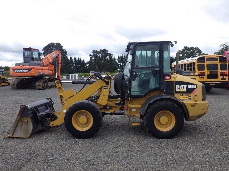 caterpillar-908m-image-8