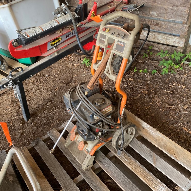 #7072 • Generac 3100 PSI Gas Powered Pressure Washer (Deerbrook, WI)