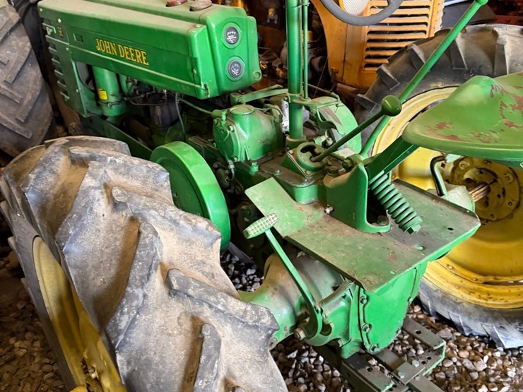 john-deere-h-image-23