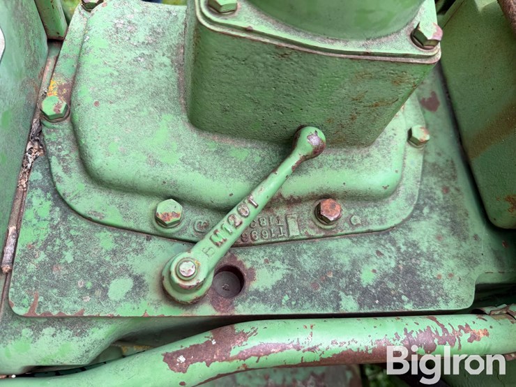 1963-john-deere-1010-image-18