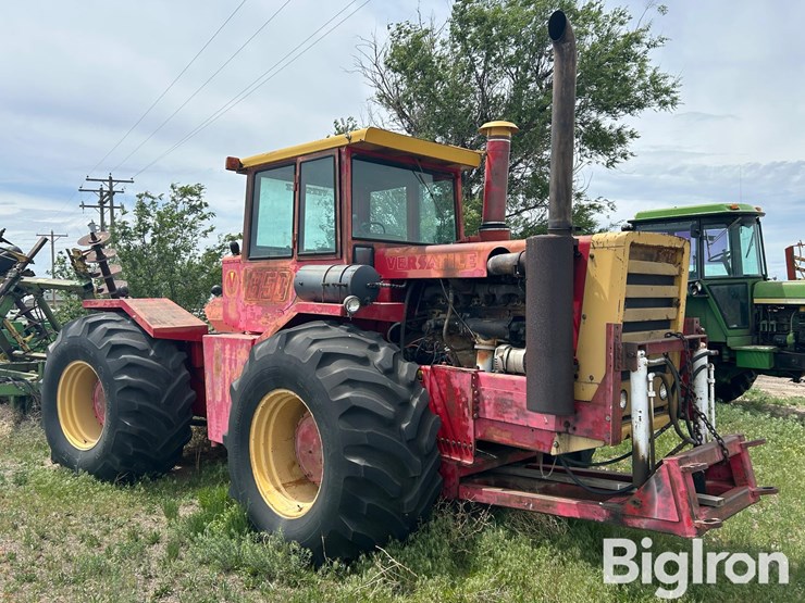 1976-versatile-850-image-3