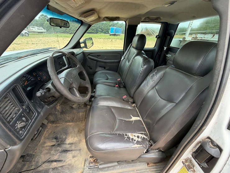 2007-chevrolet-2500hd-image-9