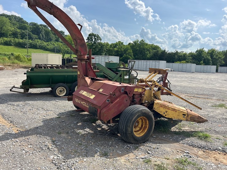 new-holland-782-image-4
