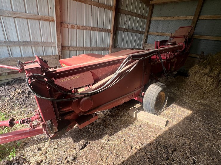 new-holland-310-image-6