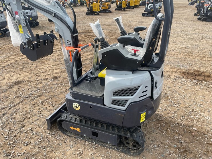#2028-•-unused-2026-rt15r-ats-mini-excavator-image-15