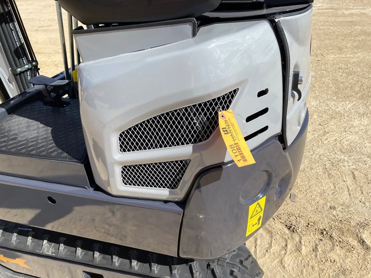 #1108-•-new-ats-me18-mini-excavator-image-11