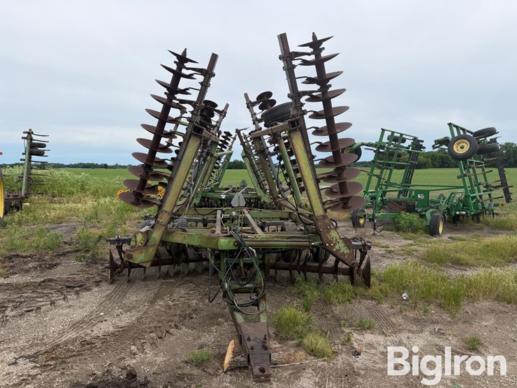 john-deere-30-image-2