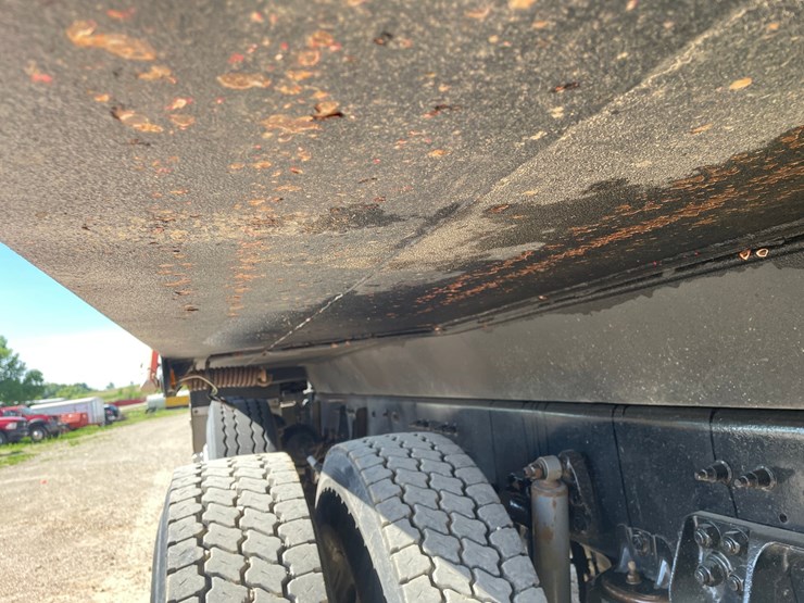 2019-kenworth-t880-image-30