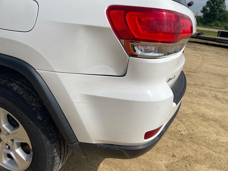 2017-jeep-grand-cherokee-laredo-image-13