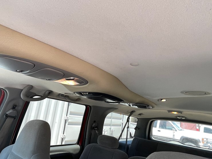 2002-ford-excursion-image-37