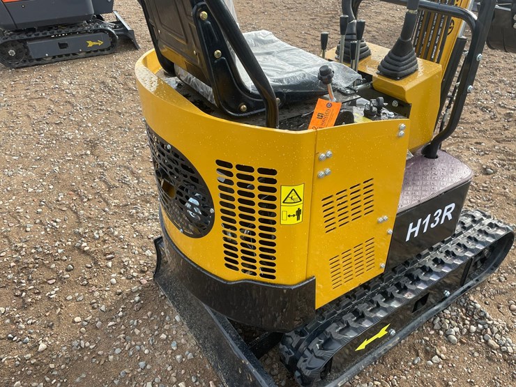 #2036-•-2026-cfg-h13r-mini-excavator-image-13