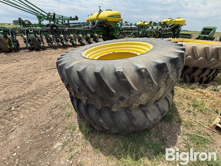 deere-tires-image-7